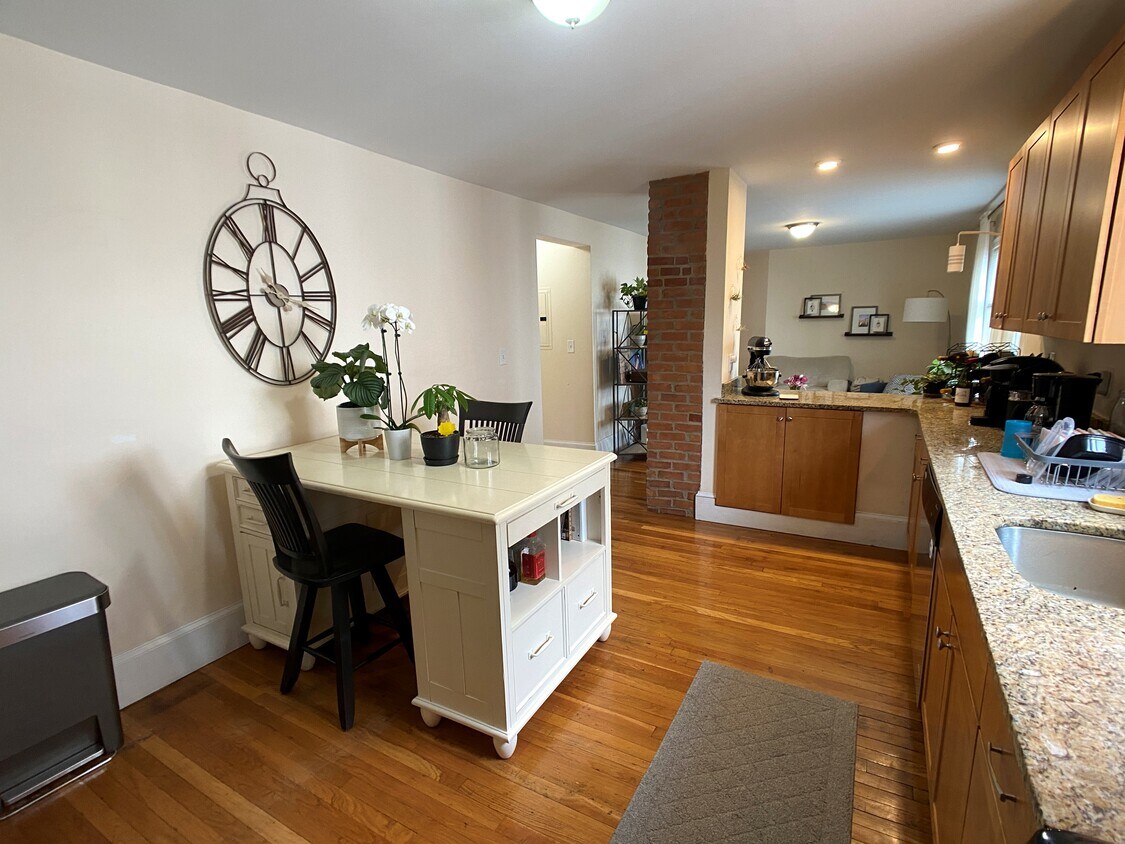 Foto principal - 78 Ten Hills Rd