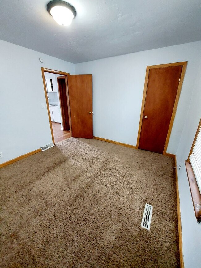 Foto del edificio - 1129 St George St