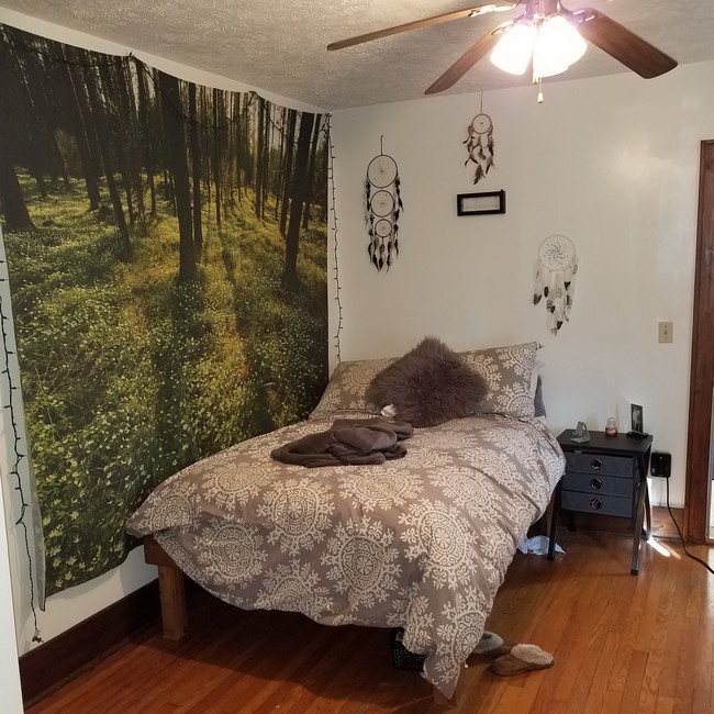 Bedroom 1 - 625 McLane Ave