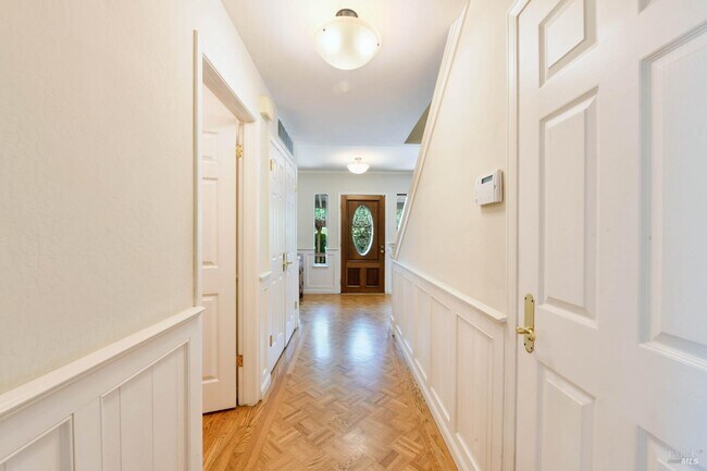 Foto del edificio - 12 Greenfield Ct