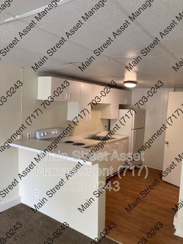 Foto del edificio - 305 S. Front St