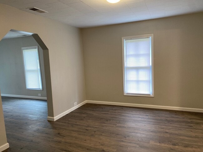 Building Photo - 317 Watlington Rd
