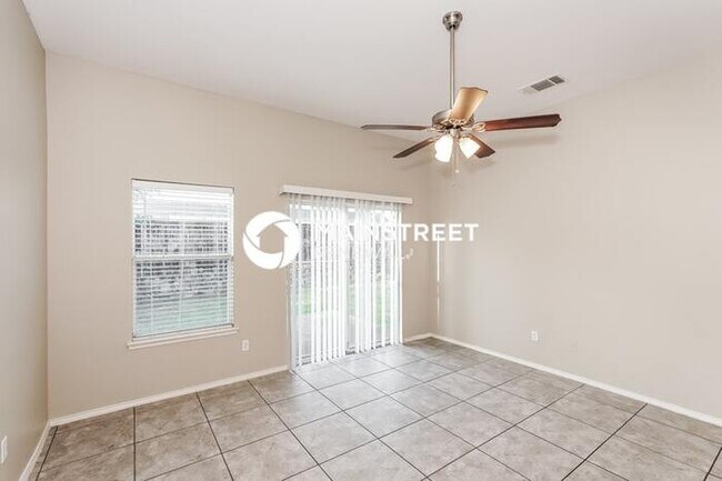 Foto del edificio - 4 Bedroom Pet-Friendly Home in Dallas, TX ...
