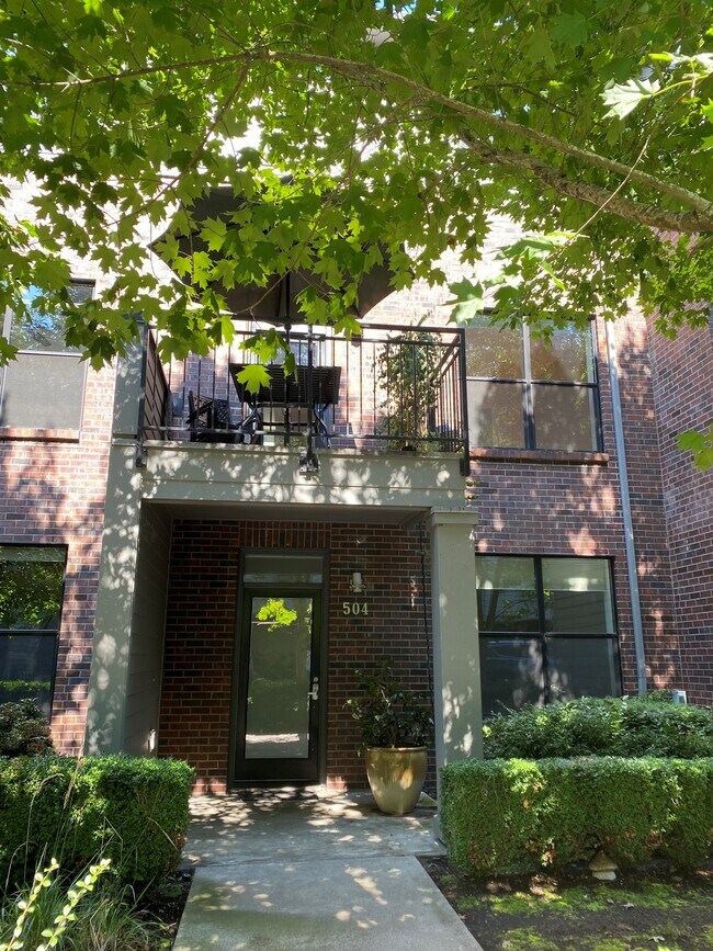 Front View 2 - 1420 NW 20th Ave