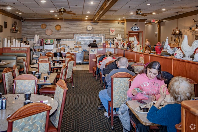 Check out Niko's Breakfast Club for brunch near Lakewood Falls.