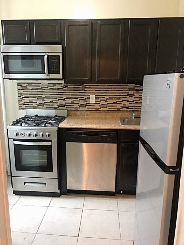 Primary Photo - 2521 31st Ave