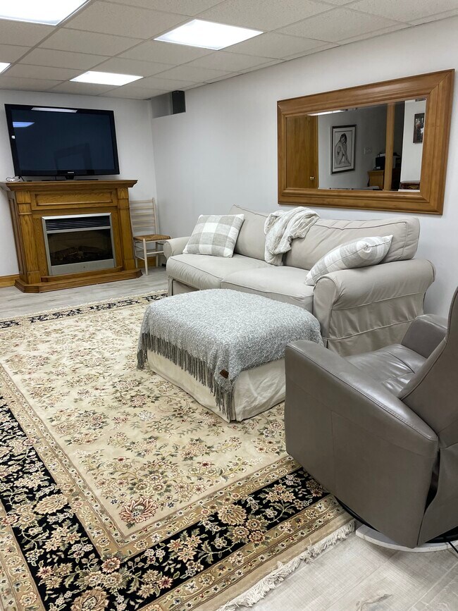 living room - 44 Rossmere St