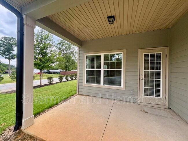 Foto del edificio - 602 Dobhill Ln