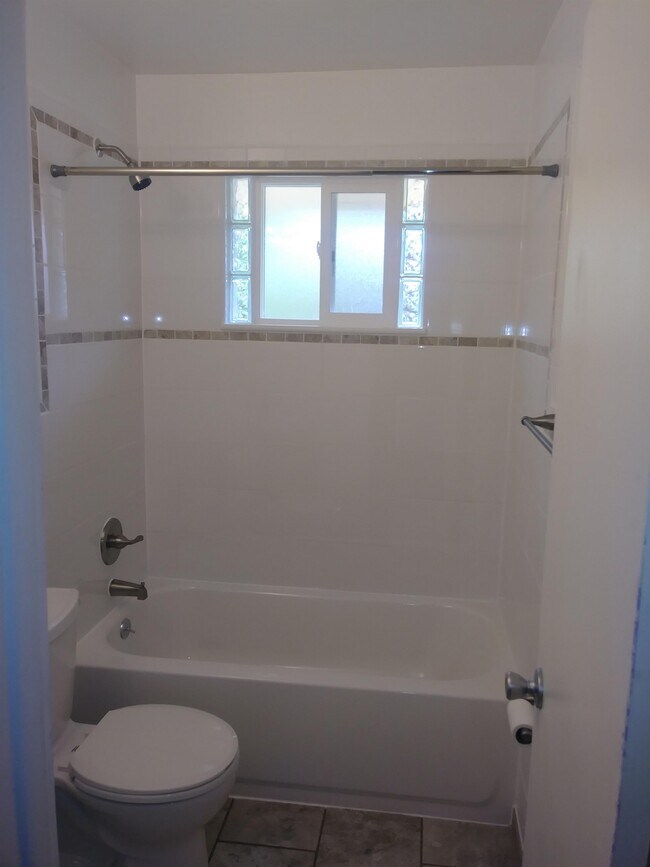 Foto del edificio - 825 34th St