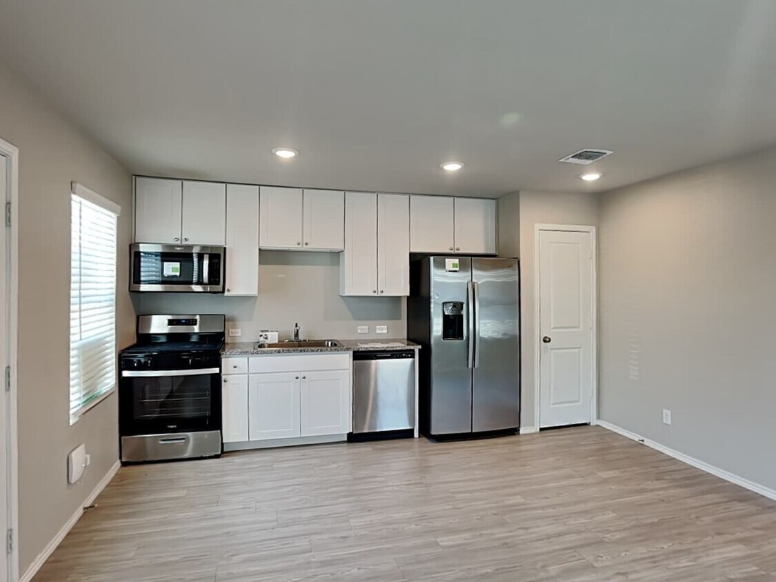 Foto del edificio - 5450 Verdugos Pl