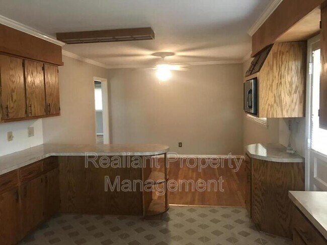 Foto del edificio - 2052 Dorset Dr