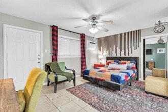 Building Photo - 1840 Richmond Ave.