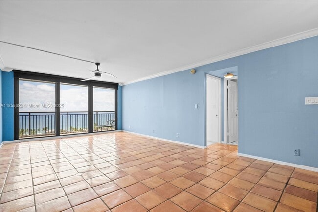 Building Photo - 3031 N Ocean Blvd