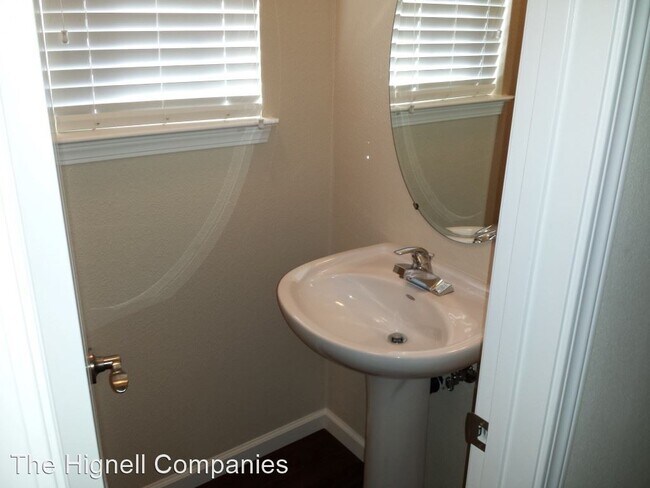 Foto del edificio - 3 br, 2.5 bath House - 592 Mission De Oro Dr.