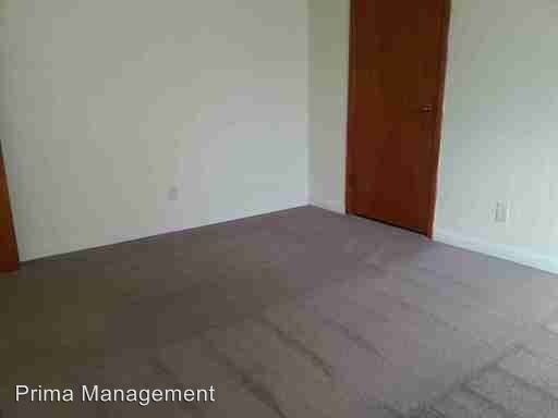 Building Photo - 1356 Ohmer Ave