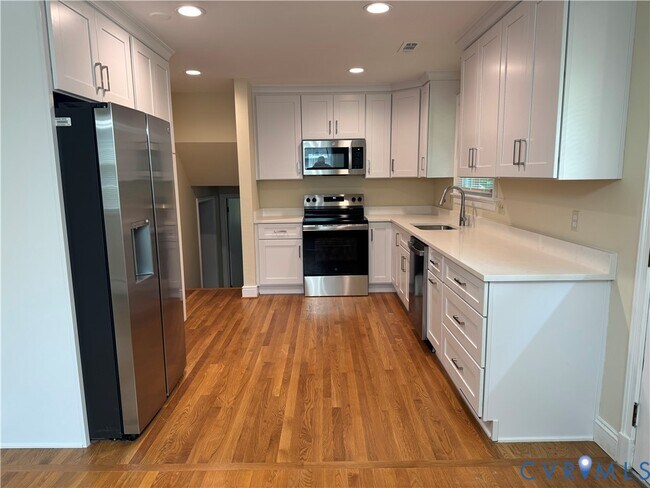 Foto del edificio - 9504 Ridgefield Rd
