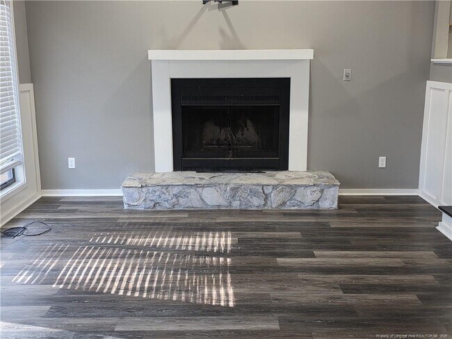 Foto del edificio - 4491 Briton Ct