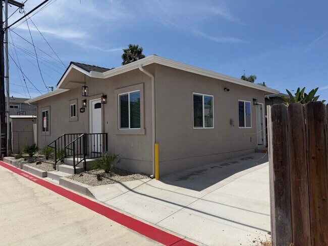 Foto del edificio - 4621 E Mountain View Dr