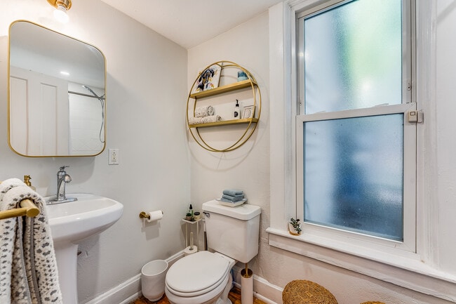 Photo - 2635 Bryant St House