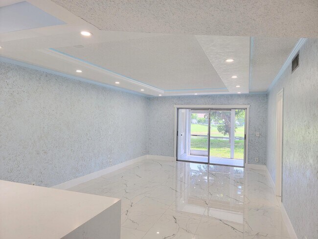 Building Photo - 2700 Casita Way