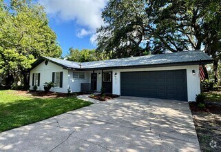 Building Photo - 5417 Wister Ln