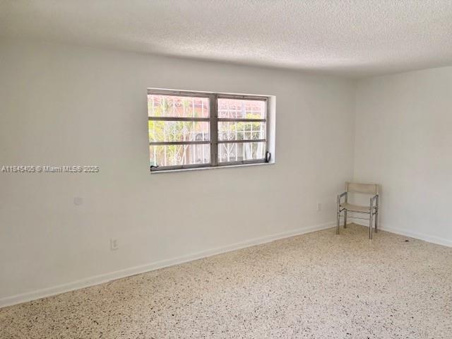 Foto del edificio - 2837 SW 33rd Ave
