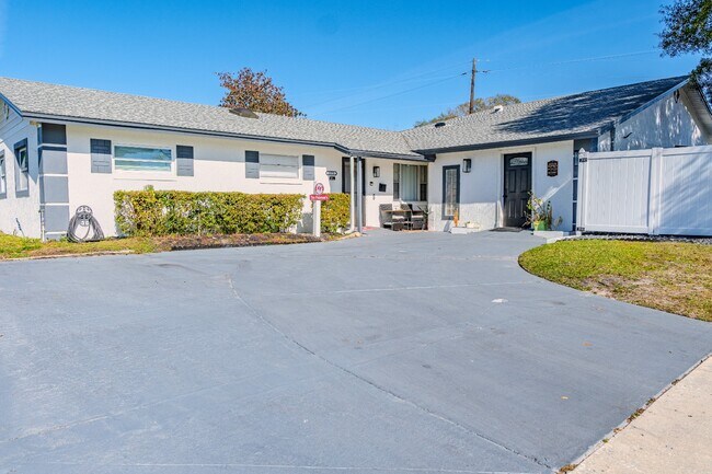 Building Photo - Comfort-Focused Senior Living Community – Fully Furnished | Utilities Included