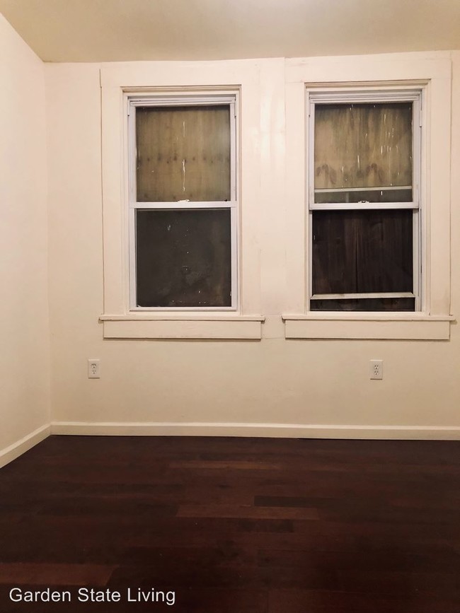 Building Photo - 2 br, 2 bath House - 239-241 West End Avenue