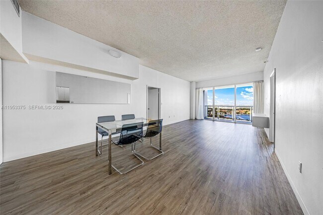 Foto del edificio - 20515 E Country Club Dr