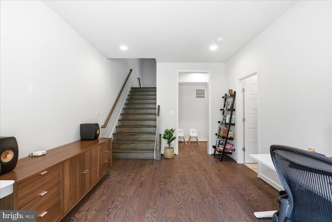 Foto del edificio - 4537 Plateau Dr