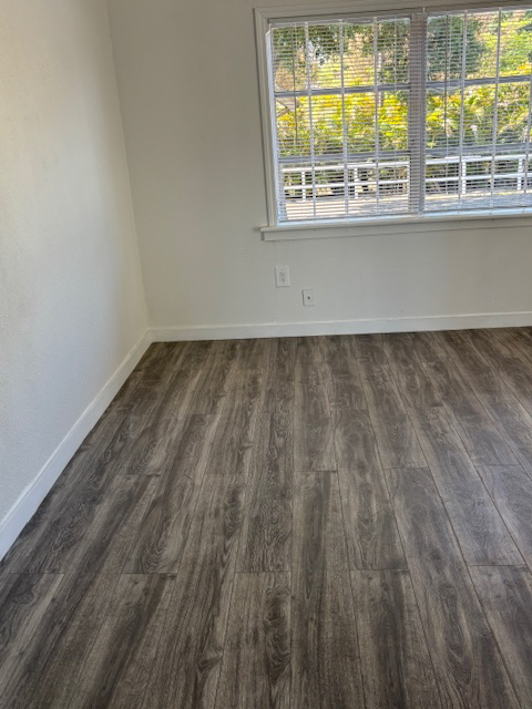 Building Photo - 1825 Linhart Ave