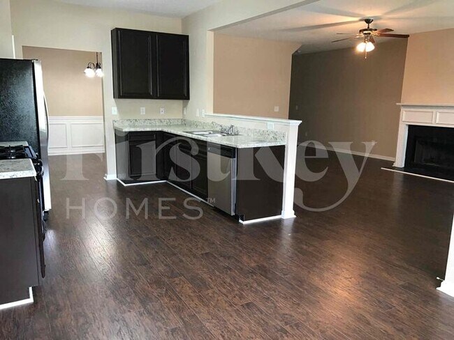 Foto del edificio - 171 Stillwood Dr