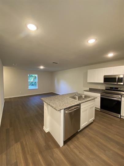 Building Photo - 2208 Sayle St