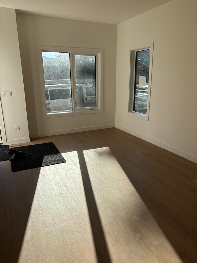 Photo du bâtiment - 920-935 35 St SE