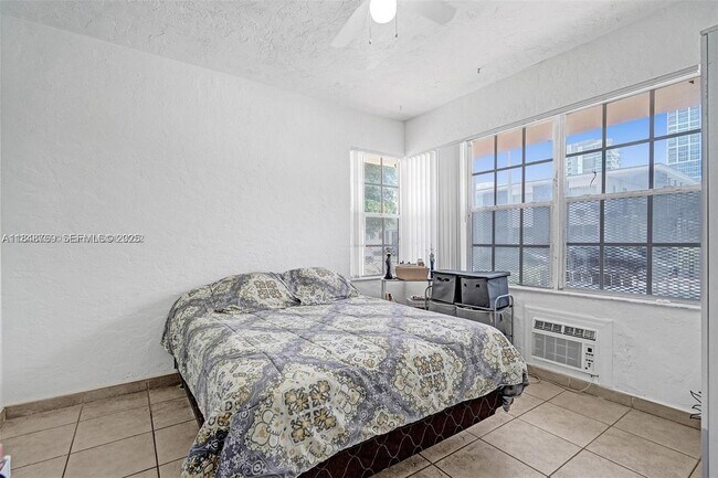 Foto del edificio - 6860 Abbott Ave