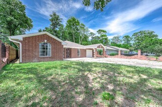 Building Photo - 8903 Sultan Dr