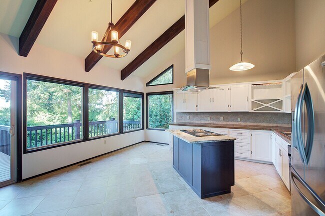 Building Photo - 3bd/1.5ba Kirkland Condo
