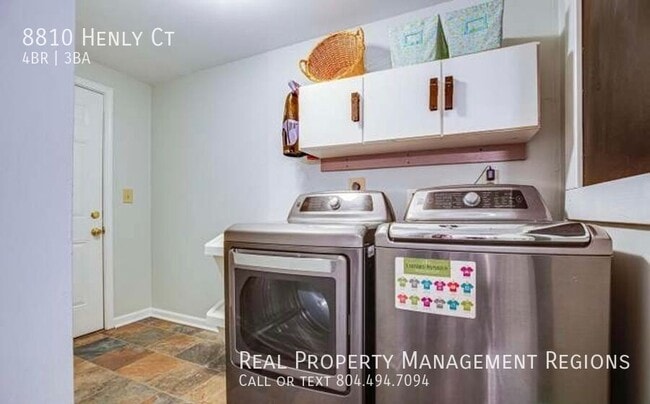 Foto del edificio - 8810 Henly Ct