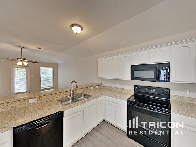 Building Photo - 743 Lentisco Dr