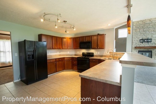 Building Photo - 3 br, 2.5 bath House - 7525 Scioto Parkway