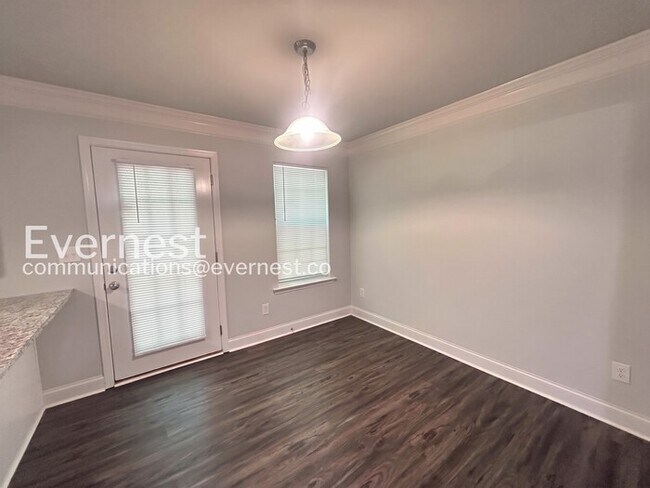 Foto del edificio - 5231 Hanover St