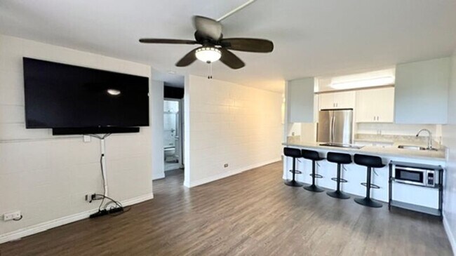 Building Photo - 46-259-259 Kahuhipa St