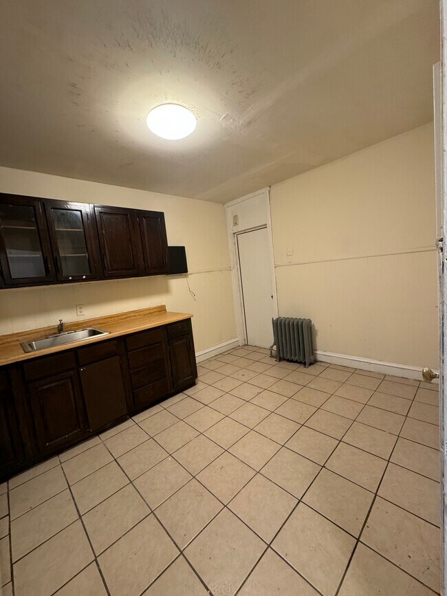 Foto del edificio - 4076 E Roosevelt Blvd