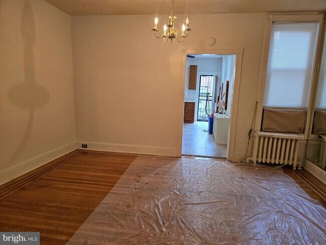 Foto del edificio - 4835 N Lawrence St