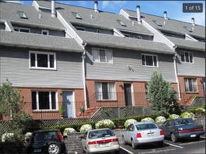 Building Photo - 61 Grove St