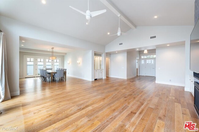 Building Photo - 4 br, 4 bath House - 2768 Anchor Ave