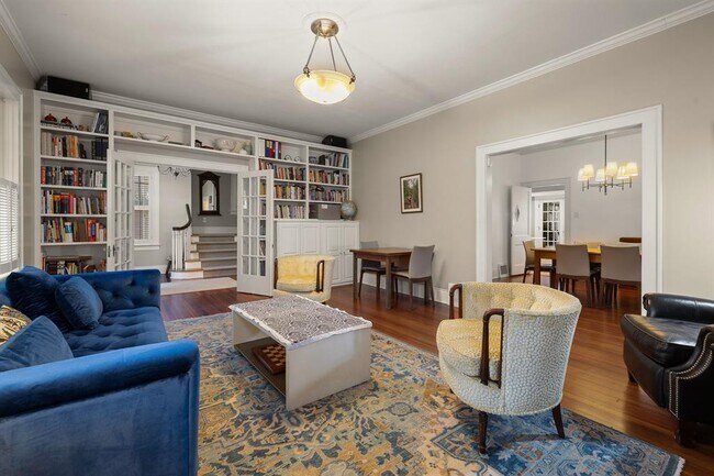 Foto del edificio - 105 Laurel Ln