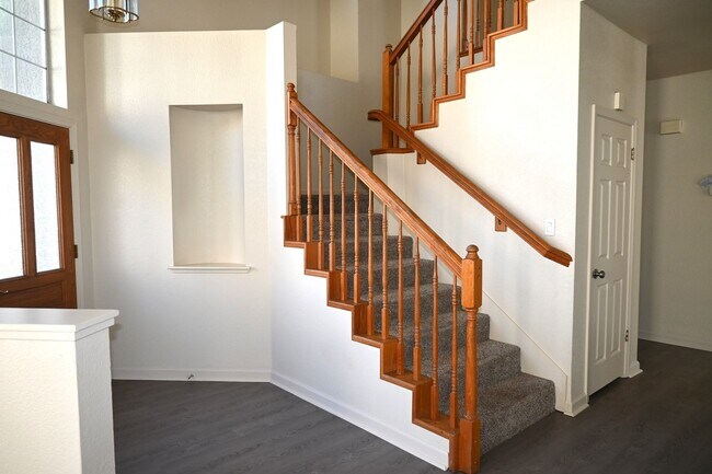 Foto del edificio - Resident Benefit Package Property