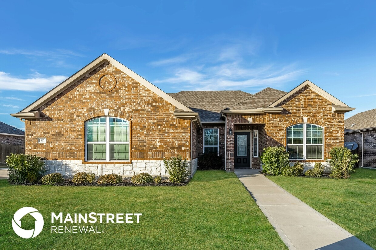 Primary Photo - 527 Shady Meadow Ln