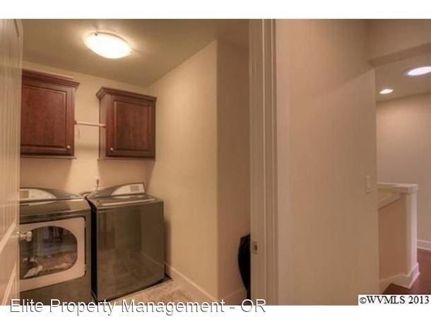 Building Photo - 3 br, 3 bath House - 1150 SW Cole Pl.